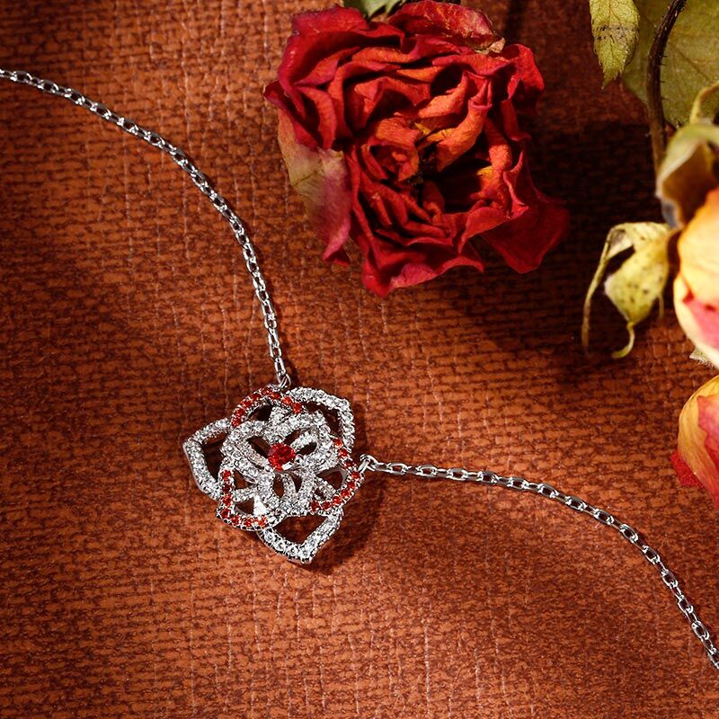 Jeulia "Liebe stirbt nie" Herz-Blütenblätter Blume Sterling Silber Halskette
