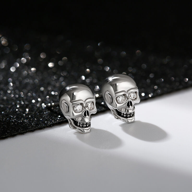 Jeulia "Skeleton Knight" Skull Design Sterling Silver Stud Earrings