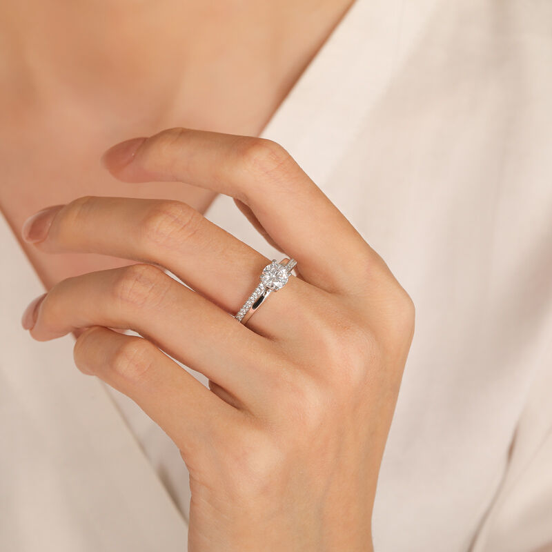 Jeulia Skräddarsydd Solitär Förlovningsring i Sterling Silver