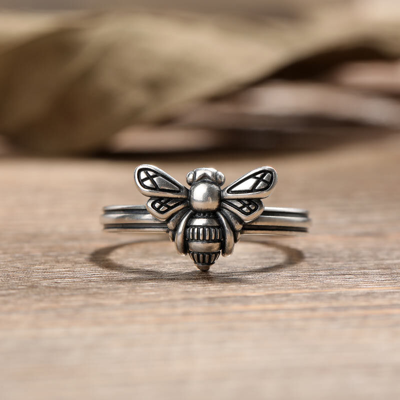 جوليا خاتم النحل من الفضة الاسترليني