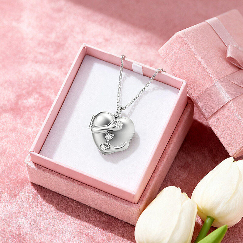 Jeulia "Warm Hug" Custom Engraved Heart Photo Locket Necklace