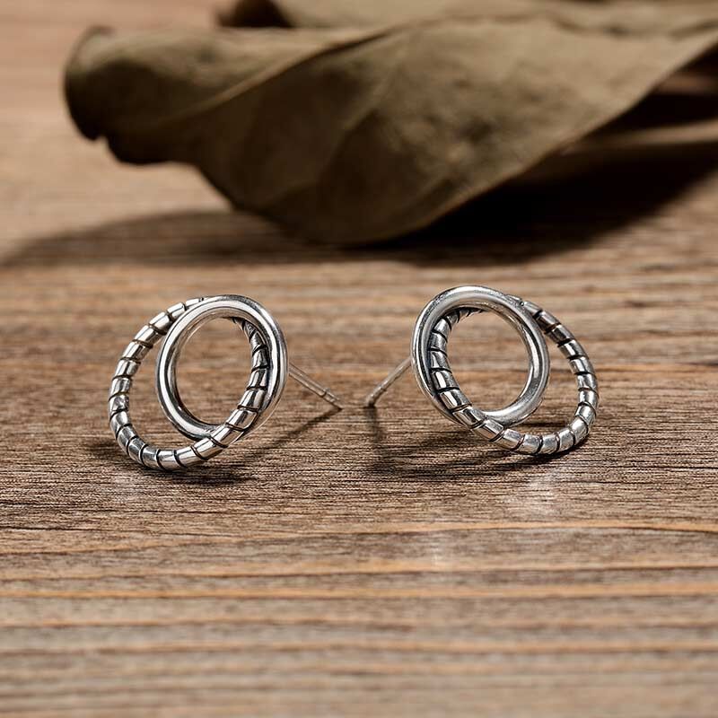 Jeulia "Rope Intertwining Circle" Sterling Silver Earrings