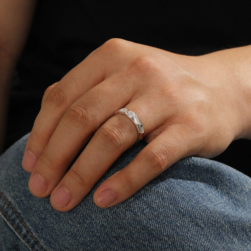 Jeulia Simple Solitaire Twisted Ribbon Mens Ring