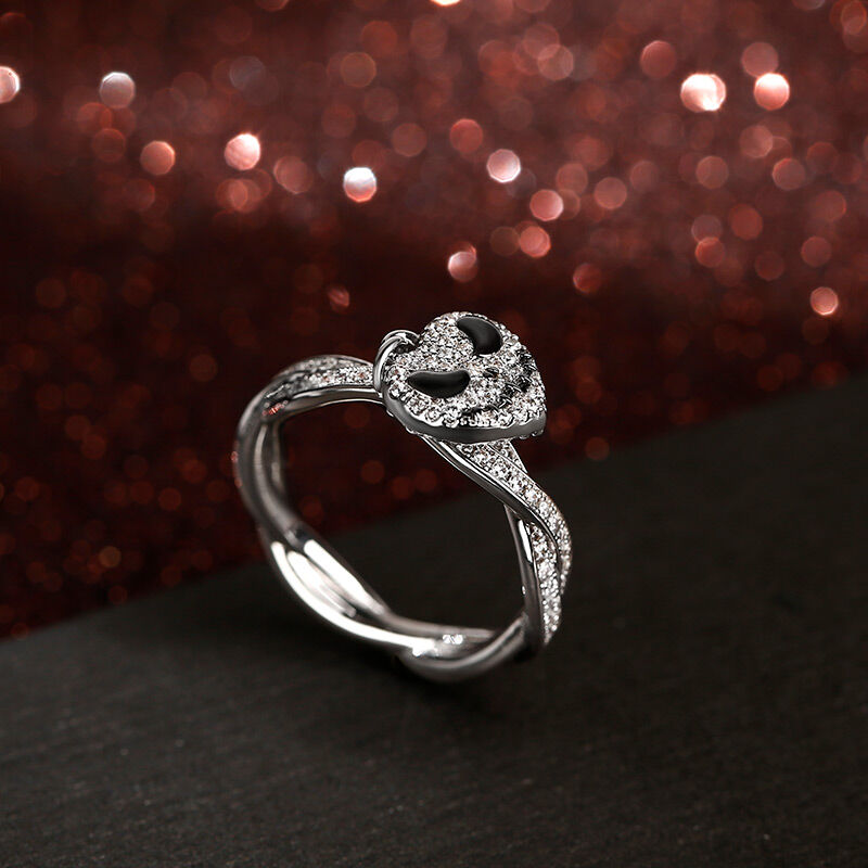 Jeulia "Kürbiskönig" Herz Twist Design Sterling Silber Schädel Ring