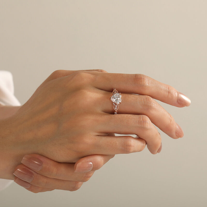 Jeulia Anillo de Compromiso Corazón Infinito de Amor con Piedras Laterales