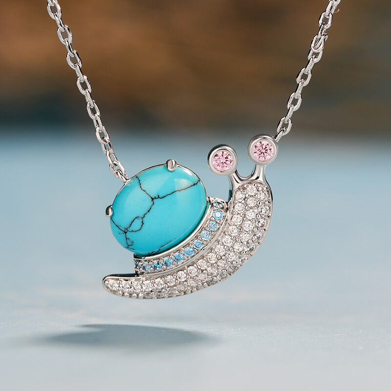 Jeulia "Natural Beauty" Snail Turquoise Design Sterling Silver Necklace