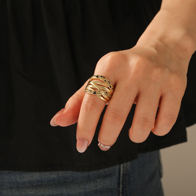 Jeulia x Leyla “Quicksand Leopard Shadow” Intertwined Ring