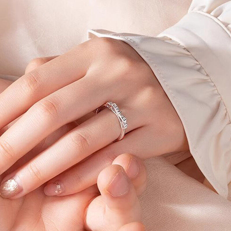 Jeulia Simple Adjustable Infinity Bow Ring