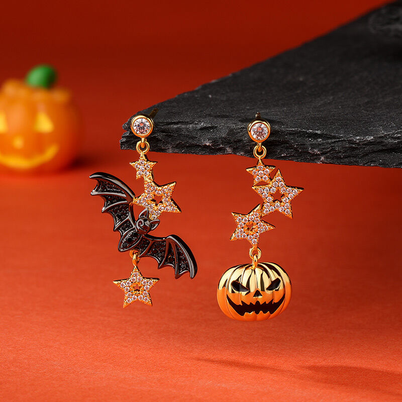 Jeulia "Halloween Fun" Fladdermus & pumpa sterling silver asymmetriska örhängen