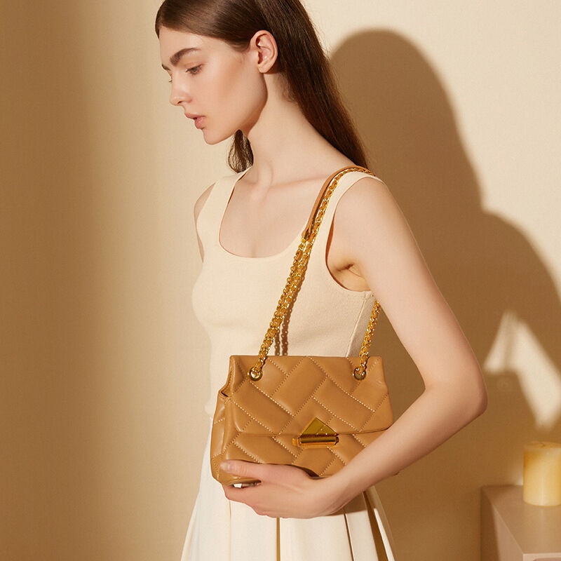 Jeulia Bolso Clásico Acolchado Bolso de Hombro con Adorno de Cadena