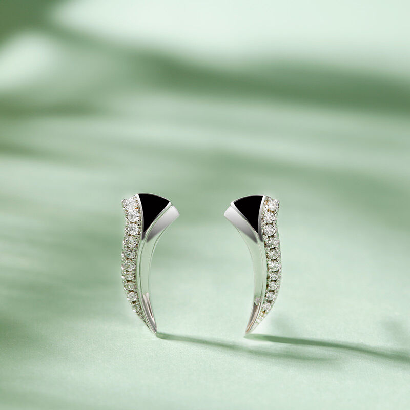 Jeulia Aretes de plata de ley de talla redonda con forma de espiga