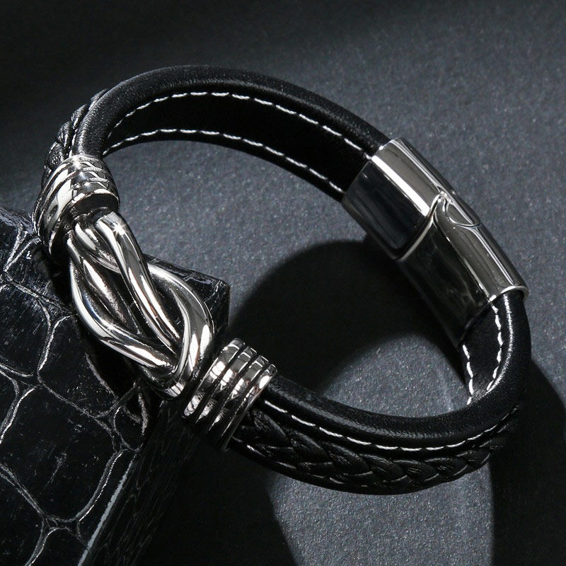 Jeulia Infinity Design Men's Bracelet in Titanium Steel（200mm）
