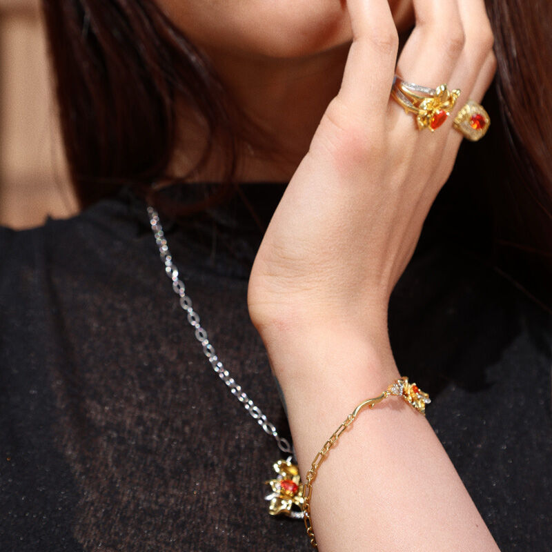 Jeulia x Leyla "Floral of Thorns" Two Tone Twist Flower Bracelet Sterling Silver