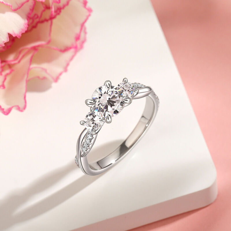 Jeulia Anillo de Compromiso de Tres Piedras Trenzado Personalizado Oro/Platino