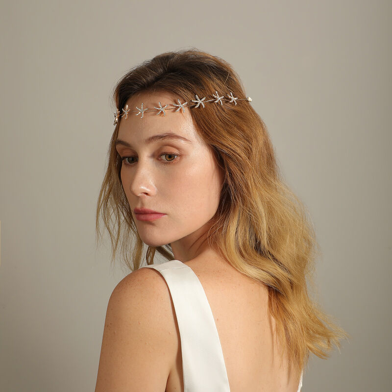 Jeulia Gold Tone Starfish Hairpiece Bridal Headband