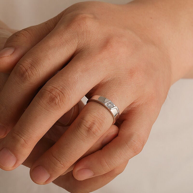 Jeulia Bypass Round Cut Wedding Ring for Men Sterling Silver