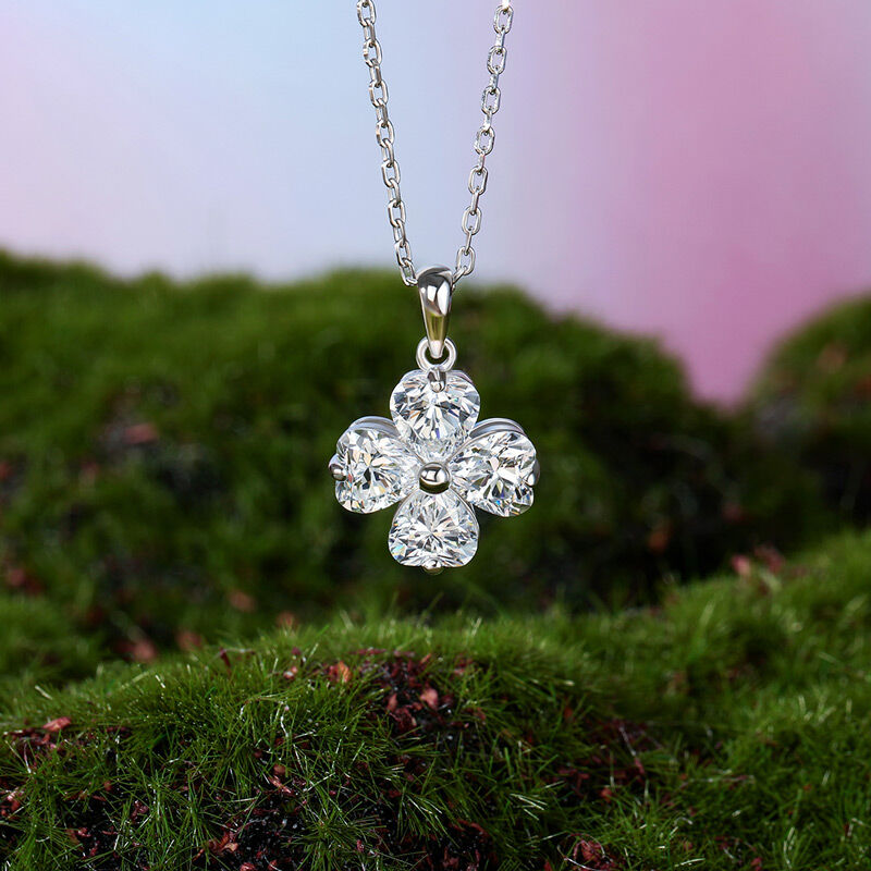 Jeulia "Sparkling Dream" Four Leaf Clover Design Heart Cut Sterling Silver Necklace