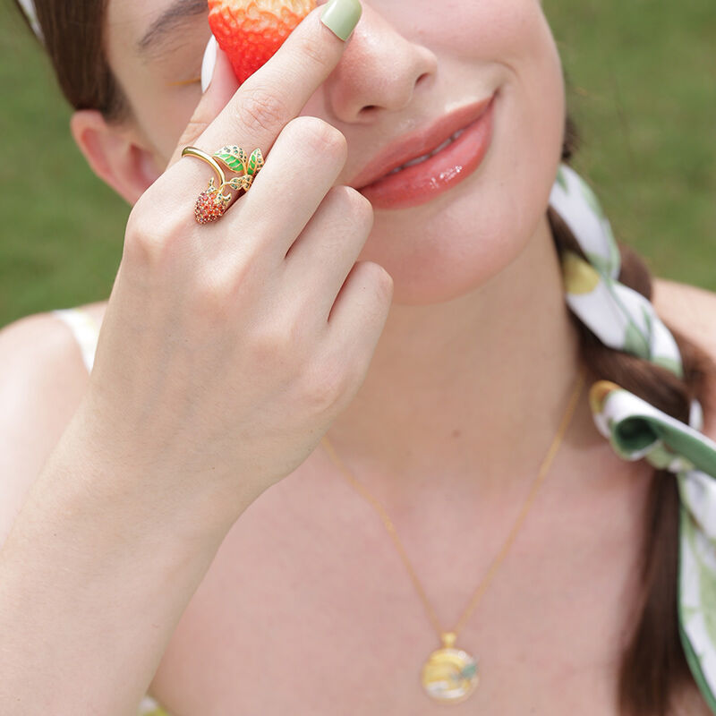 Jeulia "Juicy Fruit" Strawberry Design Sterling Silver Ring