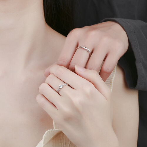 Jeulia Classic Sterling Silver Adjustable Couple Rings
