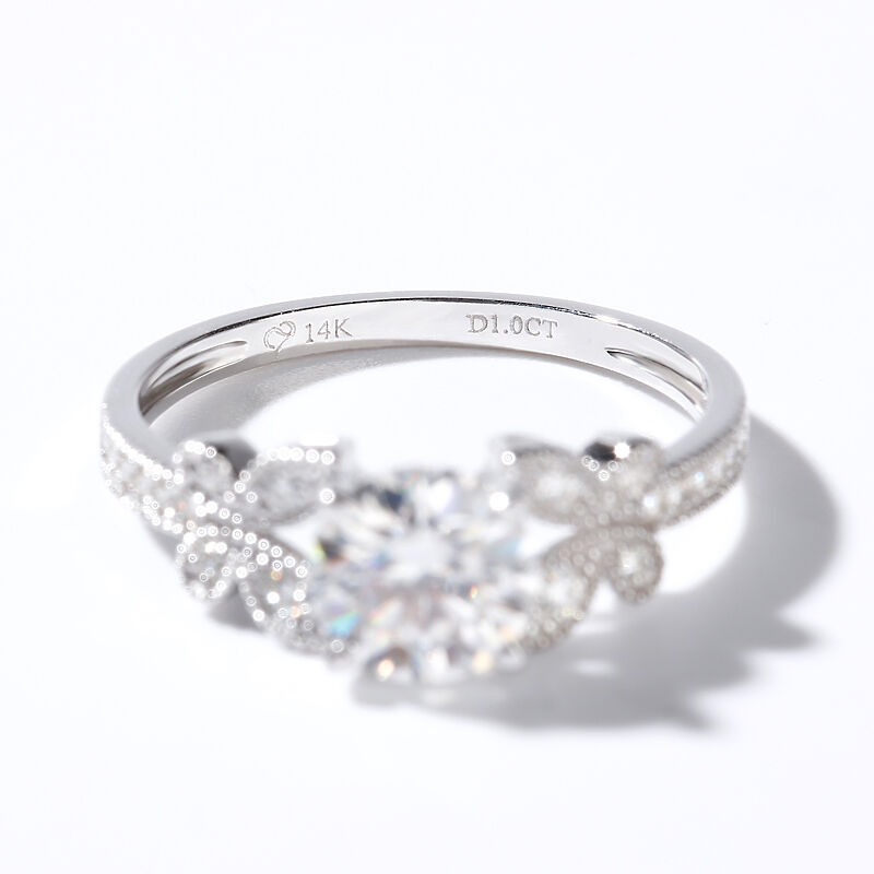 Jeulia Anillo de corte redondo con mariposa de plata de ley
