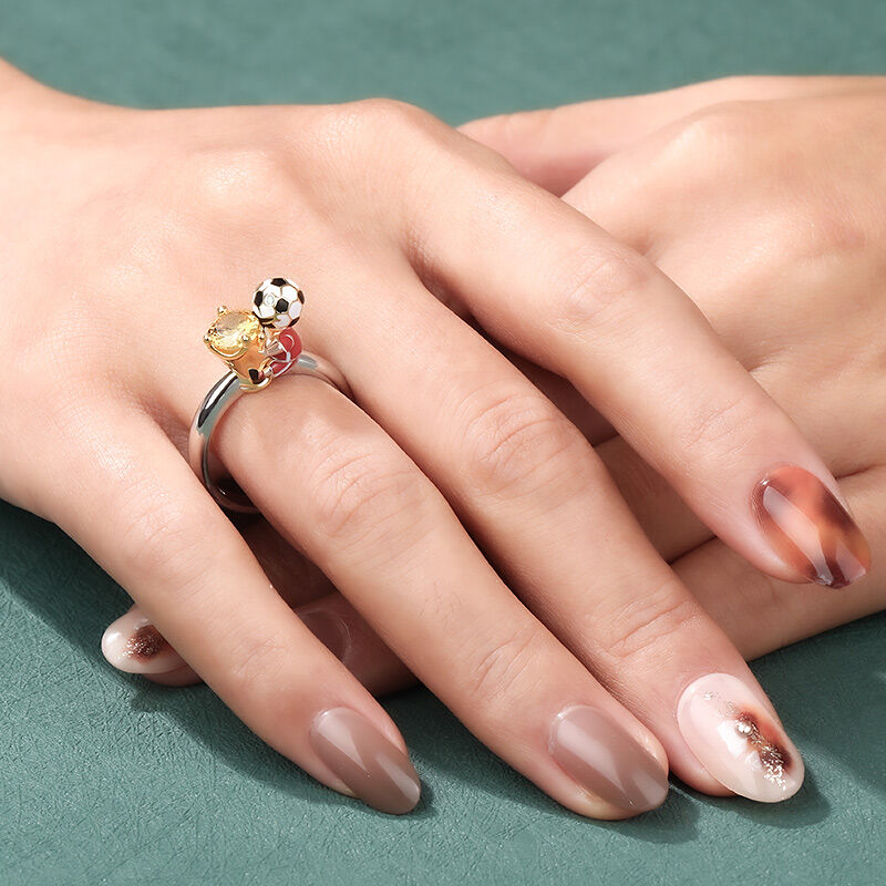 Jeulia Hug Me "You're My Champion" Canada Football Team Round Cut Sterling Silver Ring