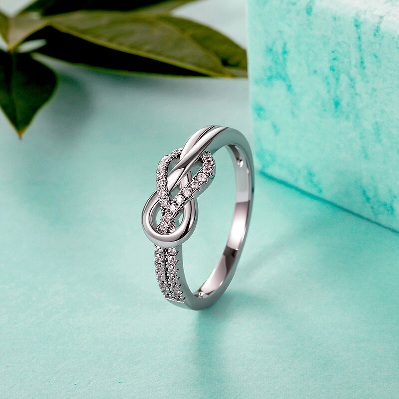 Jeulia Bague Demi-Éternité Simple Nœud Torcé Personnalisée