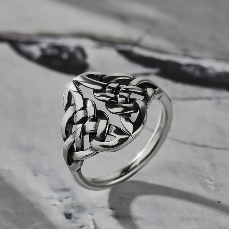 Jeulia "Celtic Knot" Sterling Silver Ring