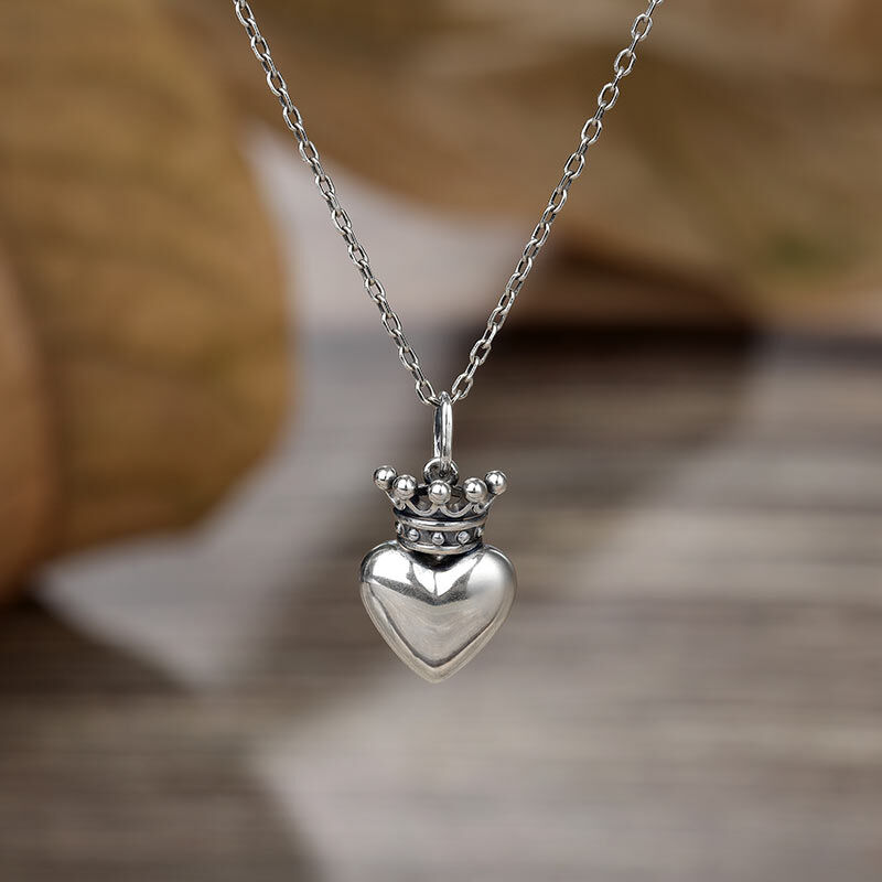 Jeulia "Mini Crown" Heart Sterling Silver Necklace