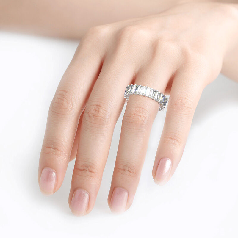 جوليا خاتم بقطع زمرد من الفضة الإسترليني خلود النسائية