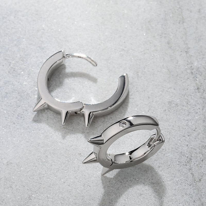 Jeulia "Spiked Out" Sterling Silver Hoop Earrings