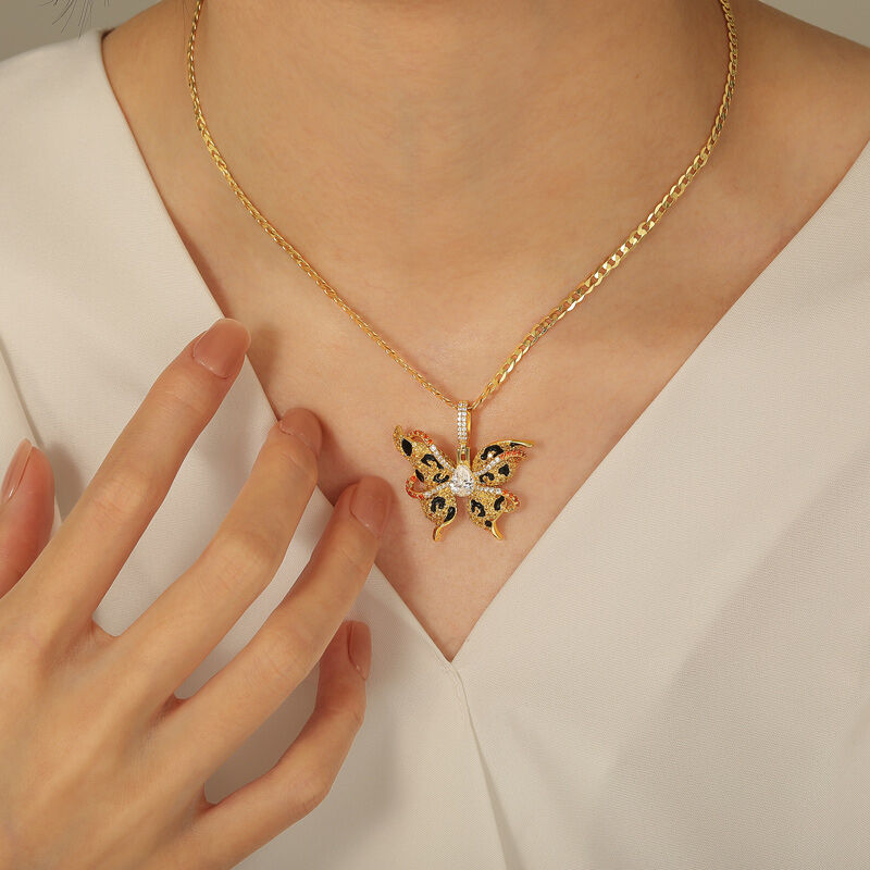 Jeulia x Leyla "Wild Leopard Butterfly" Halsband