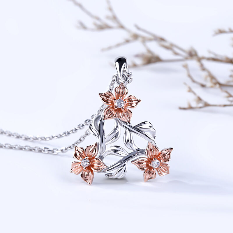 Jeulia Blossoming Necklace