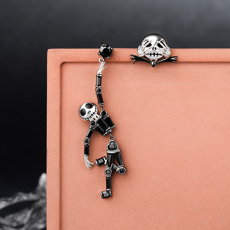 Jeulia "Halloween Fun" Skull Design Sterling Silver Asymmetrical Earrings