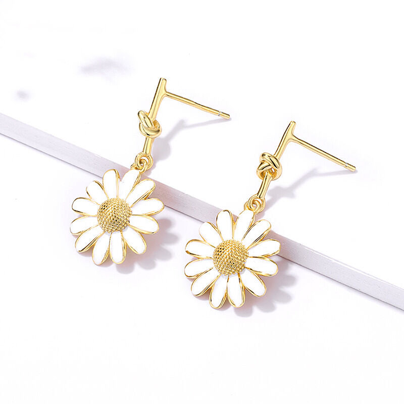 Jeulia "Small Daisy" Knot Design Sterling Silver Earrings