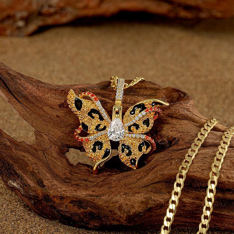 Jeulia x Leyla "Wild Leopard Butterfly" Halsband