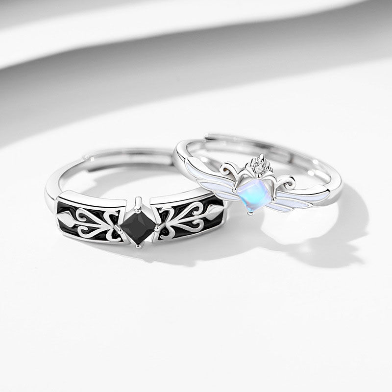 Jeulia Princess and Knight Crown Couple Rings Sterling Silver