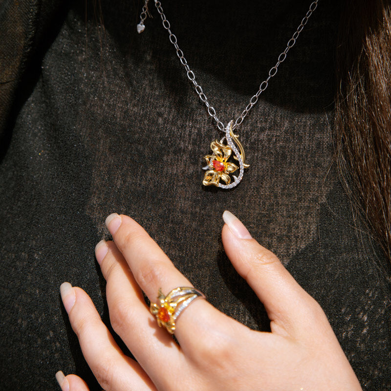 Jeulia x Leyla "Floral of Thorns" Two Tone Women's Flower Wedding Ring Sterling Silver