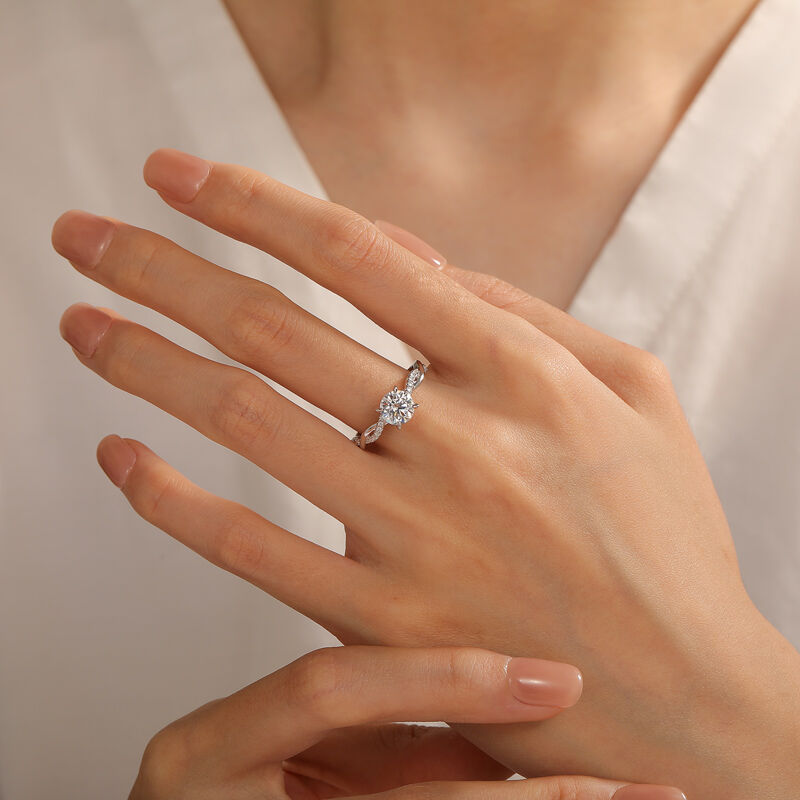 Jeulia Twist Round Cut Sterling Silver Ring
