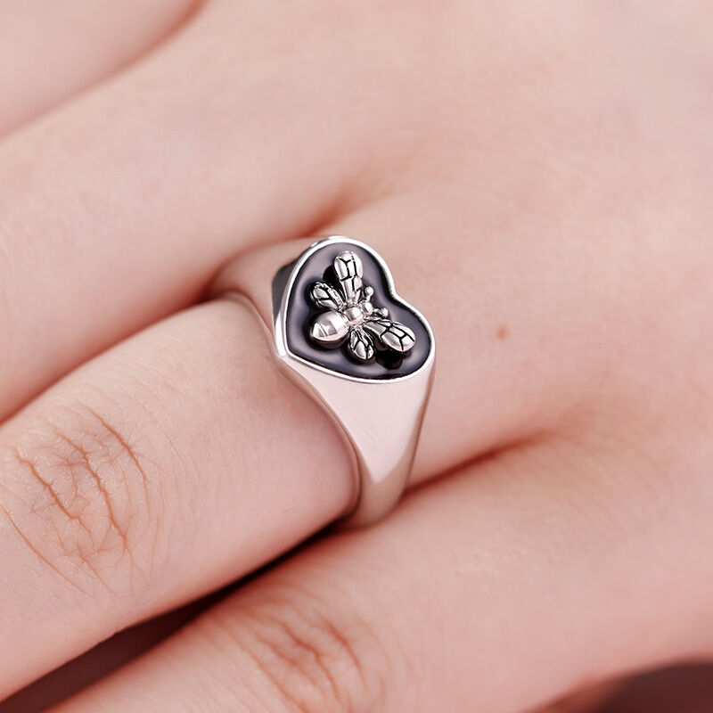 Jeulia "Honey Bee" Sterling Silver Signet Ring