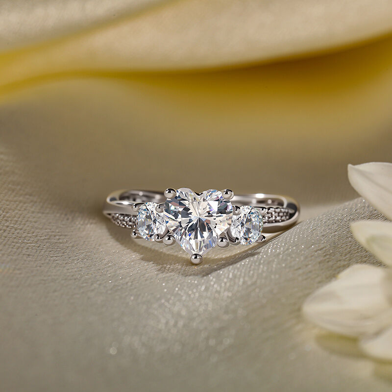 Jeulia Custom Heart Cut Twist Three Stone Engagement Ring