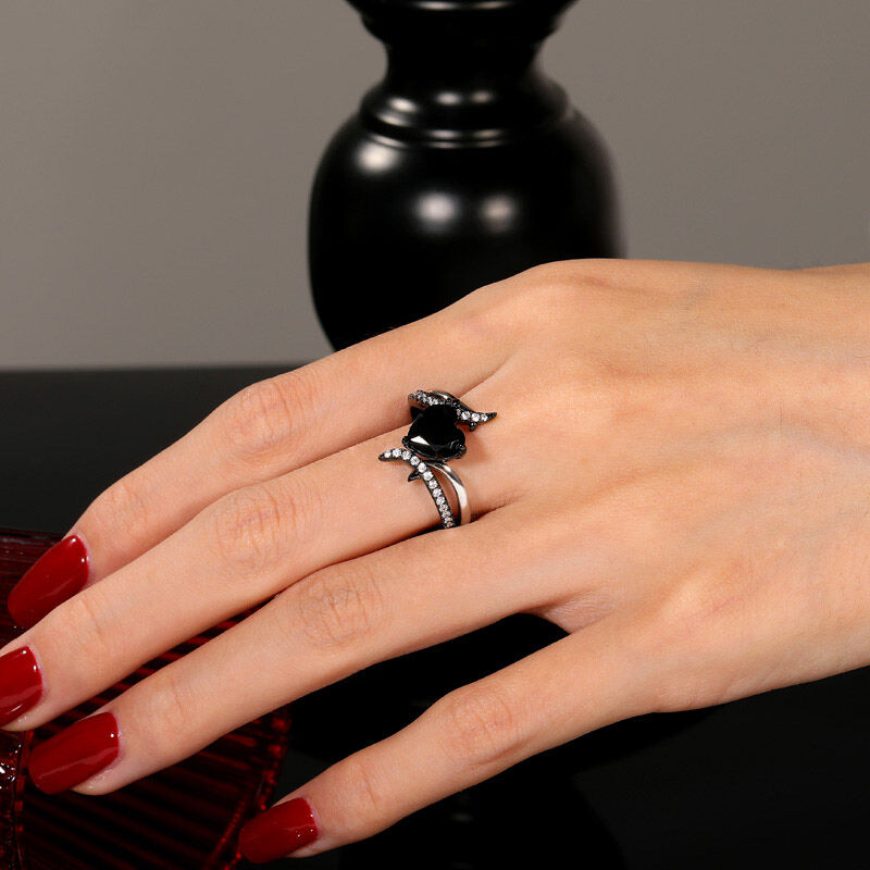 Jeulia Two Tone Bypass Black Heart Ring Sterling Silver