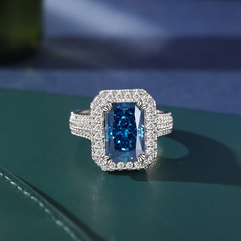 Jeulia "Captivating Brilliance" Emerald Cut Halo Sterling Silver Ring