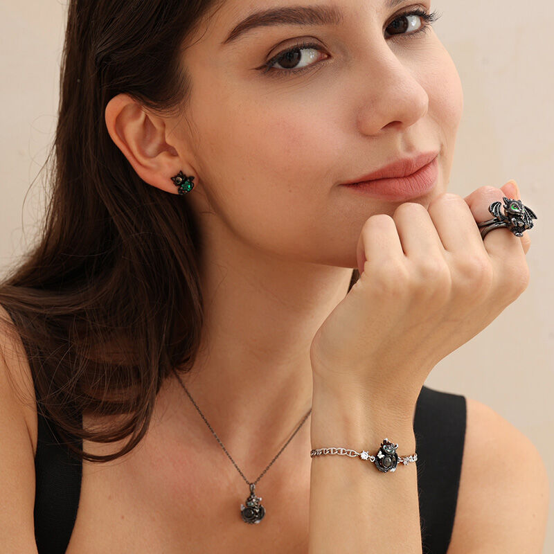 Jeulia Hug Me Orecchini in Argento Sterling con Taglio a Cuore Sdentato