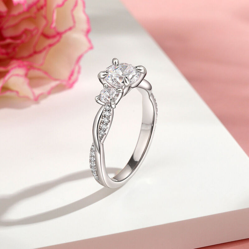 Jeulia Anillo de Compromiso de Tres Piedras Trenzado Personalizado Oro/Platino