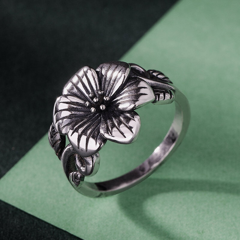 Jeulia "Exotic Flower" Sterling Silver Ring