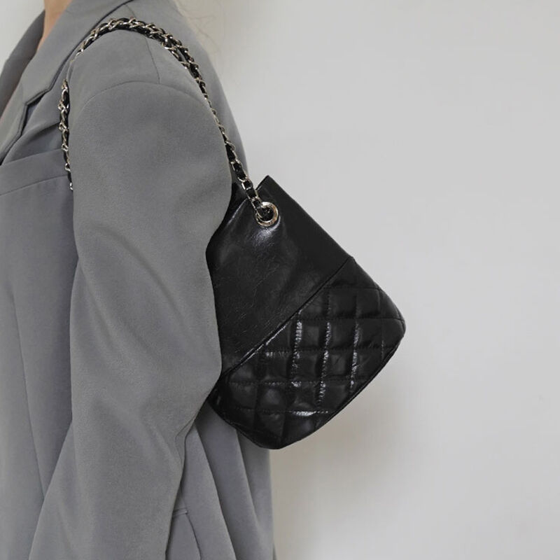 Jeulia Quilted Bucket Bag Mini Shoulder Bag Fashion Casual Leather Bucket Bag