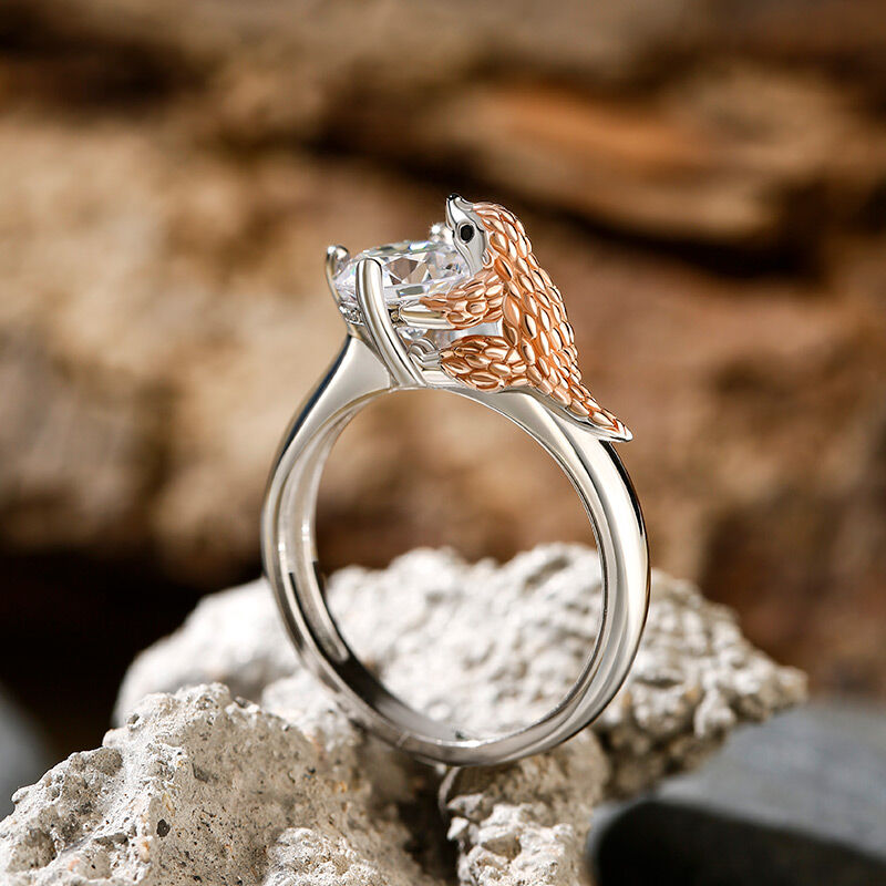 Jeulia Hug Me "Bellied Pangolin" Round Cut Sterling Silver Ring