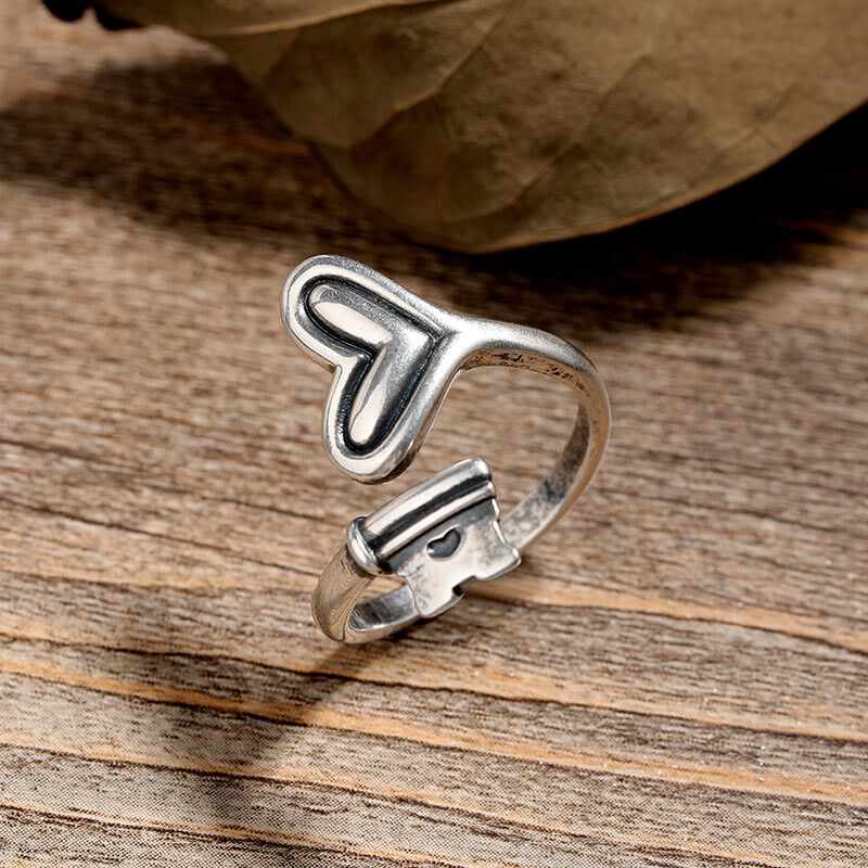 Jeulia "Key To My Heart" Sterling Silver Ring