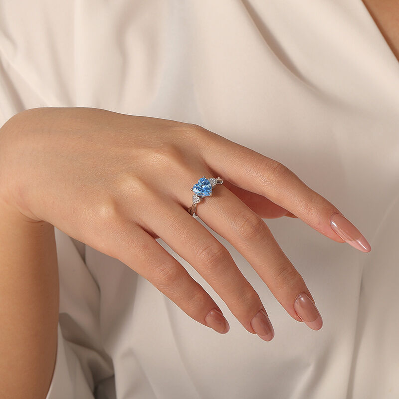 Jeulia Twisted Custom Heart Shaped Engagement Ring