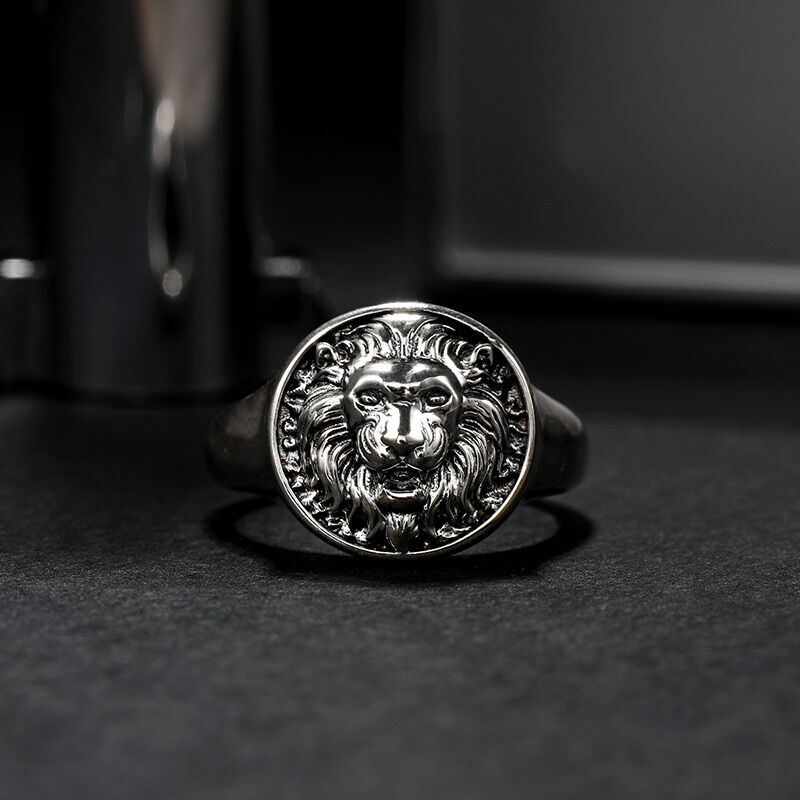 Jeulia "King of Beasts" Lion Sterling Silver Men's Ring